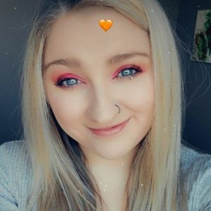 Meet your Posher, Brianna